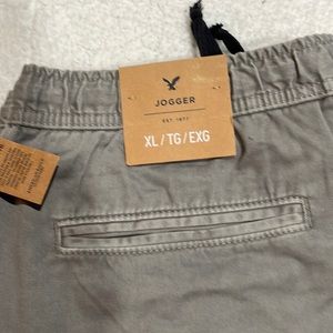 American Eagle khaki Jogger pants XL